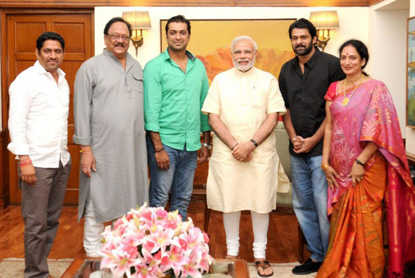 What Happened When Prabhas Met PM Modi - Maggcom